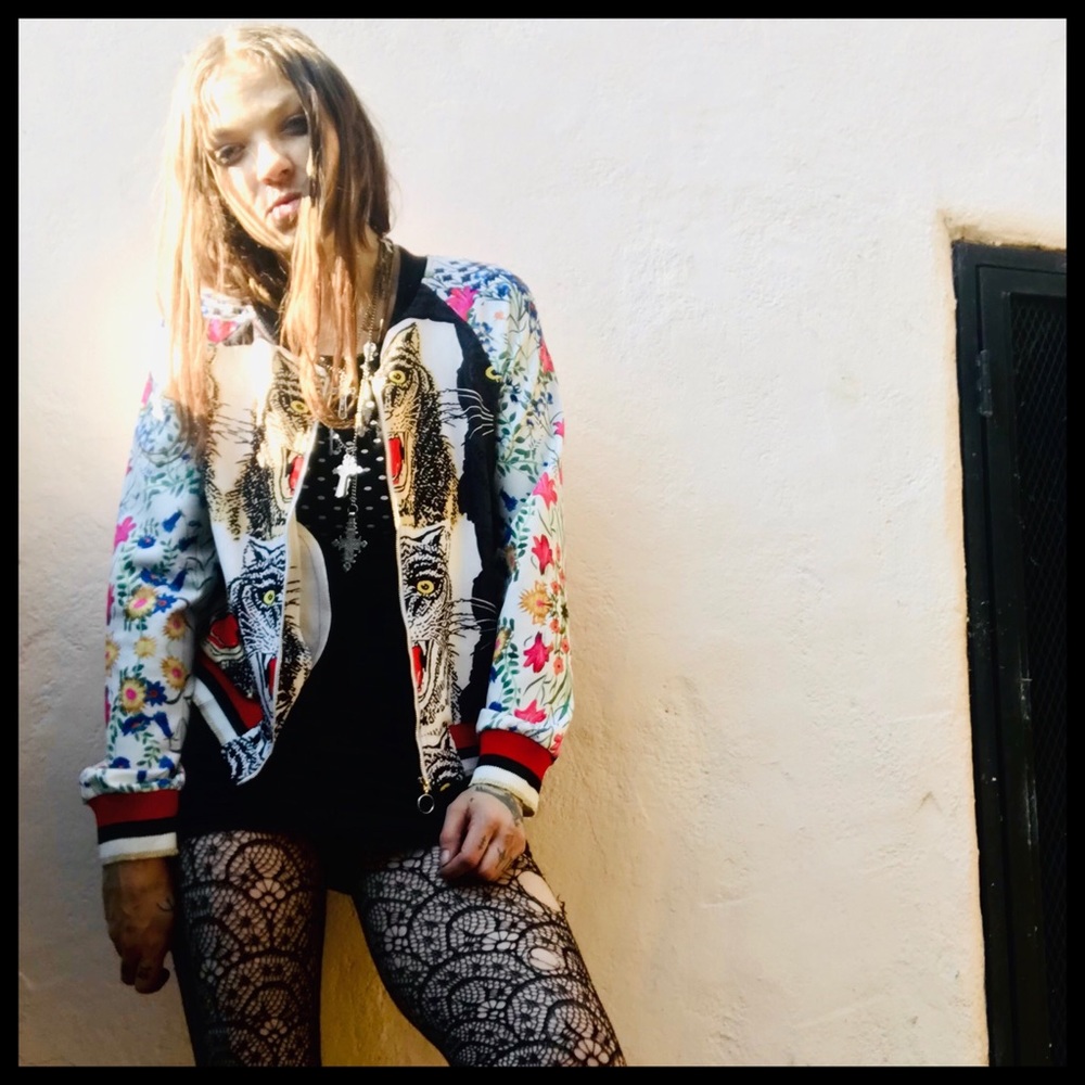 🌸FLORAL CAT TRACK JACKET!🌷 - Picture 8 of 8